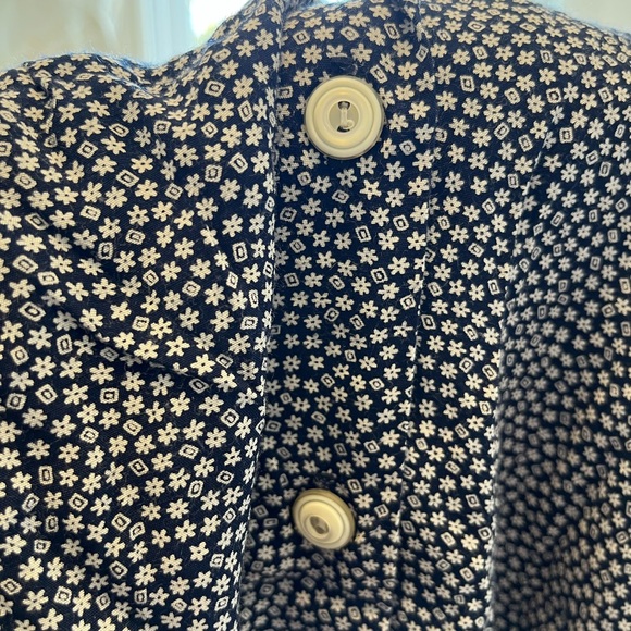 Long skirt with buttons on the front and slits on the sides - Picture 12 of 14